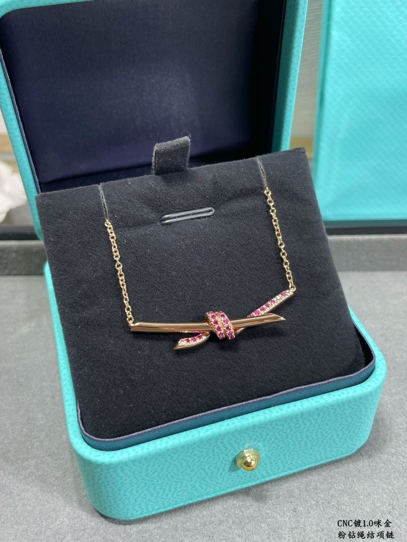 T*f*ny necklaces